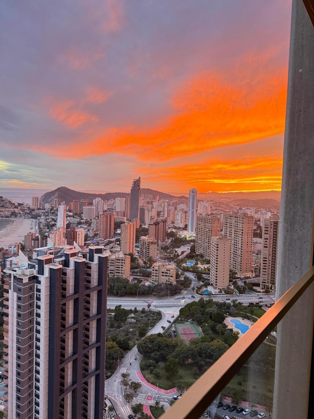 Intempo Sky Apartment 26 Floor Seaview Benidorm Eksteriør bilde